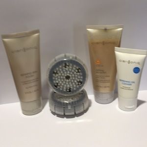 2 new Clarisonic Body Brush heads plus skin polish